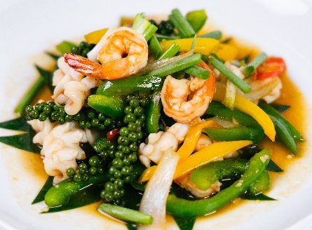 Fried seafood with fresh pepper